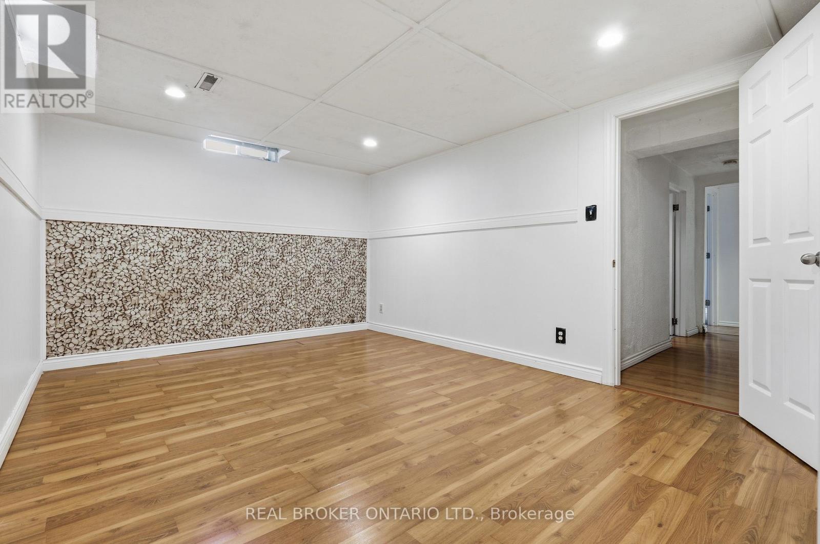 #22 22 BENT OAK CIRCLE - 20