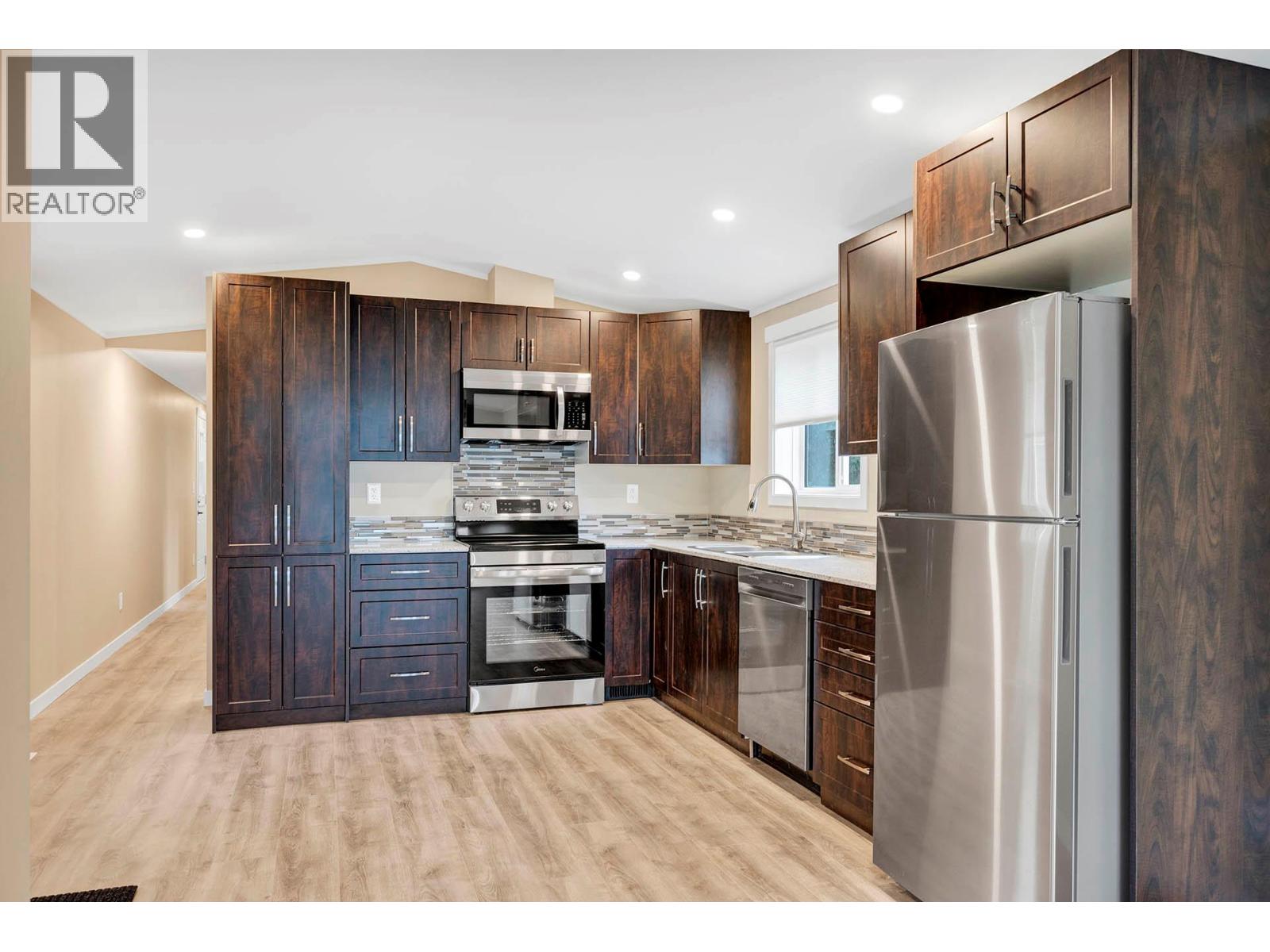 #34 121 Ferry Road - 3
