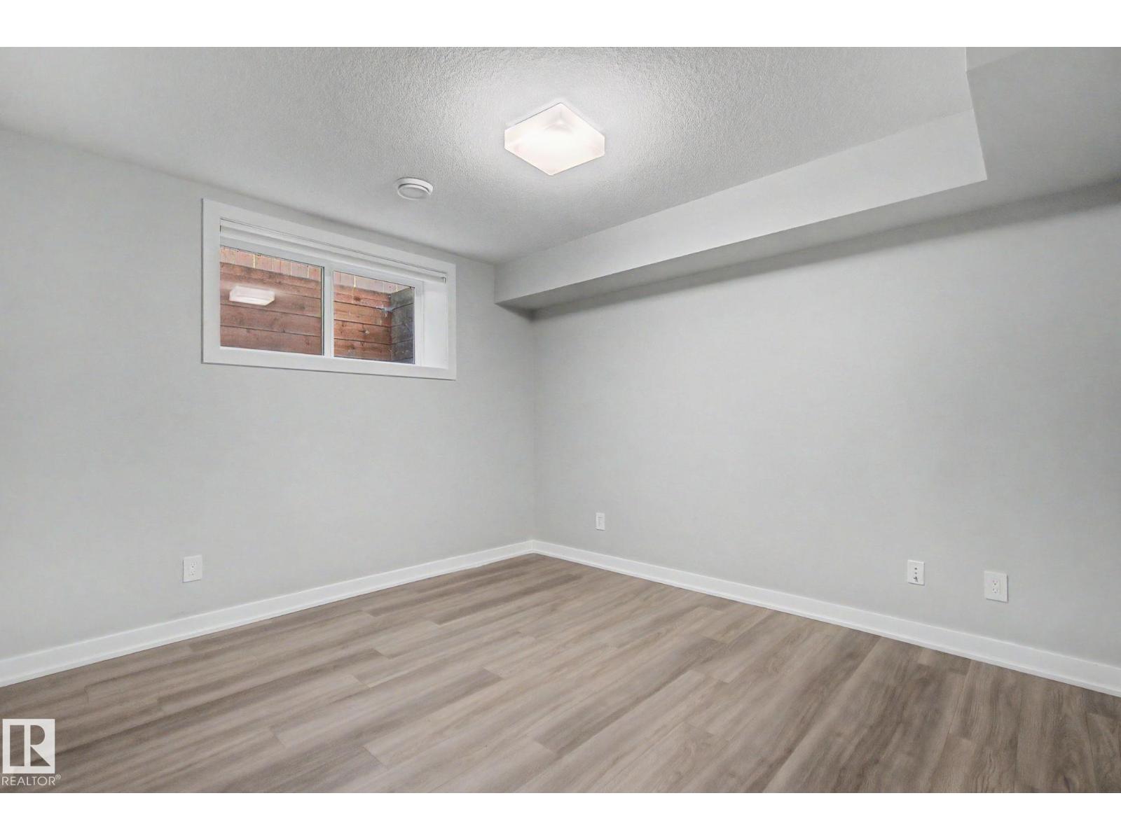11430 75 AV NW - 48