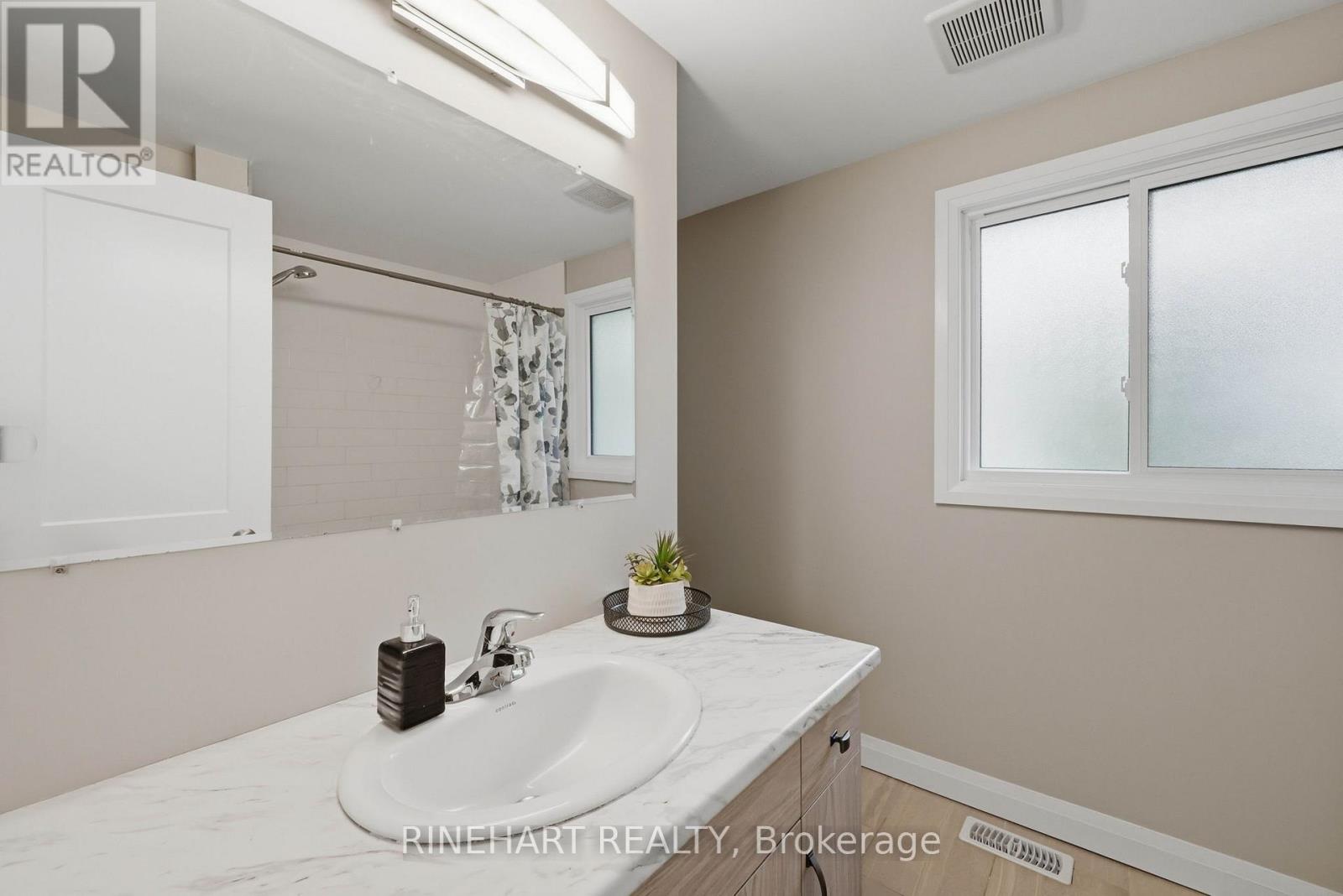 789 EASY STREET - 16