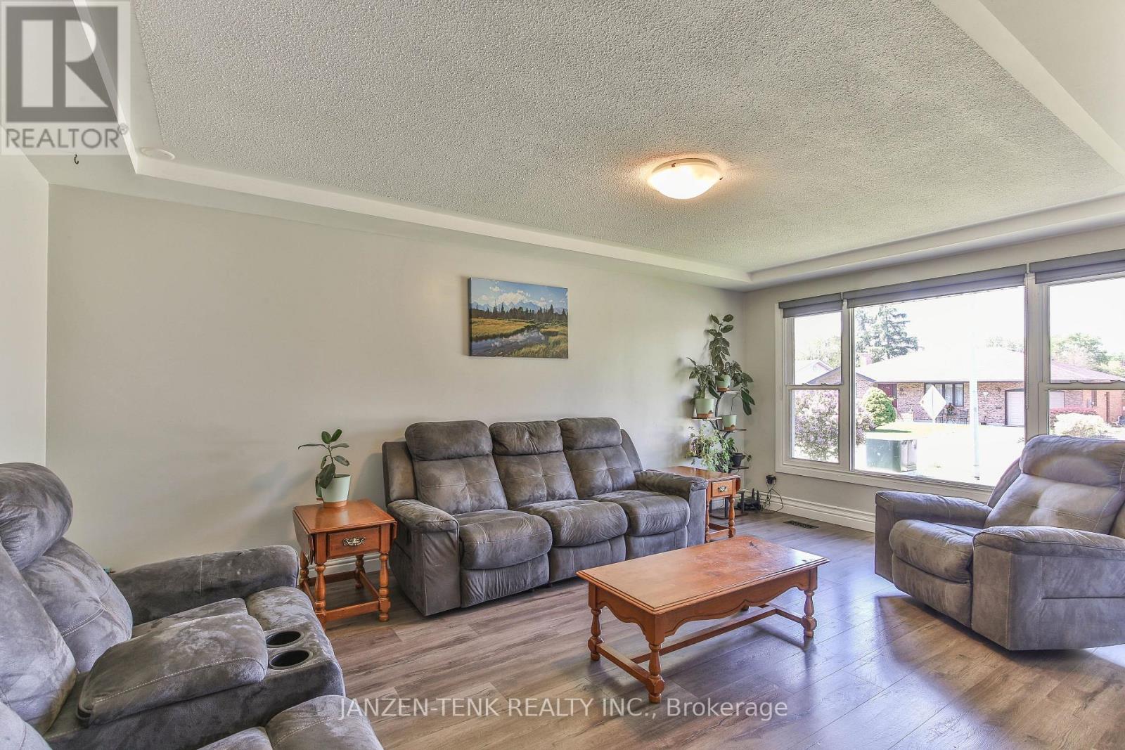 61 ALLEN STREET - 13