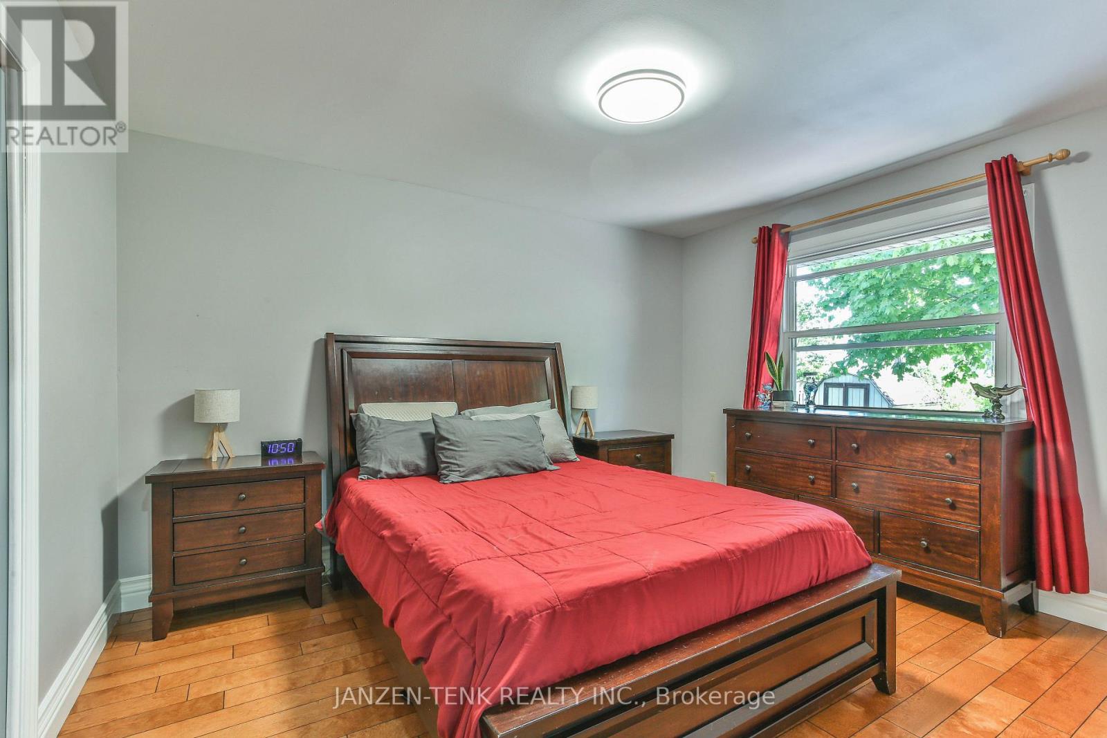 61 ALLEN STREET - 16