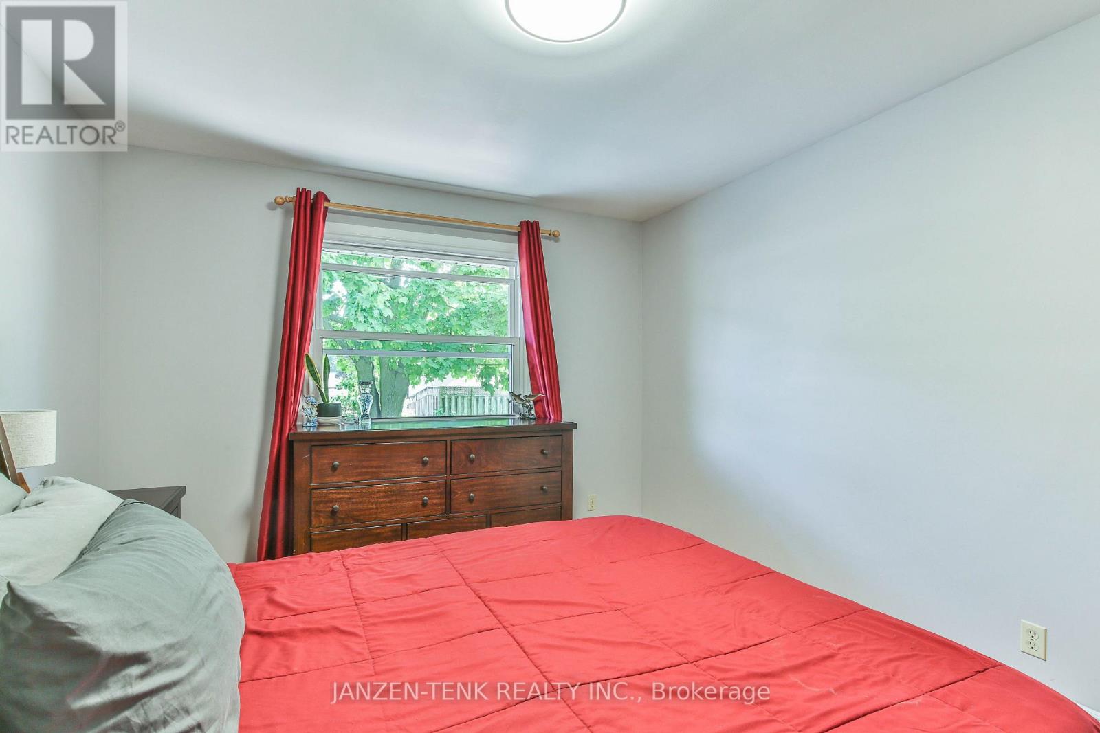 61 ALLEN STREET - 17