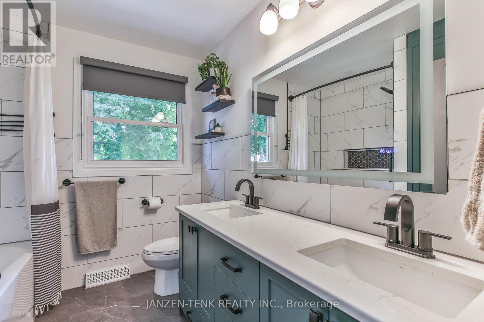 61 ALLEN STREET - 23