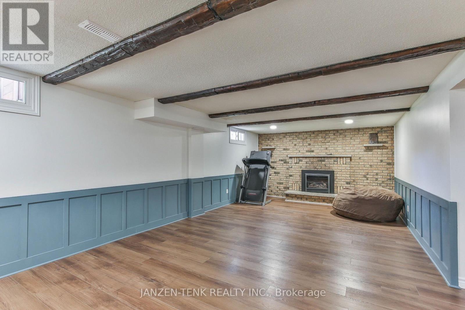 61 ALLEN STREET - 25