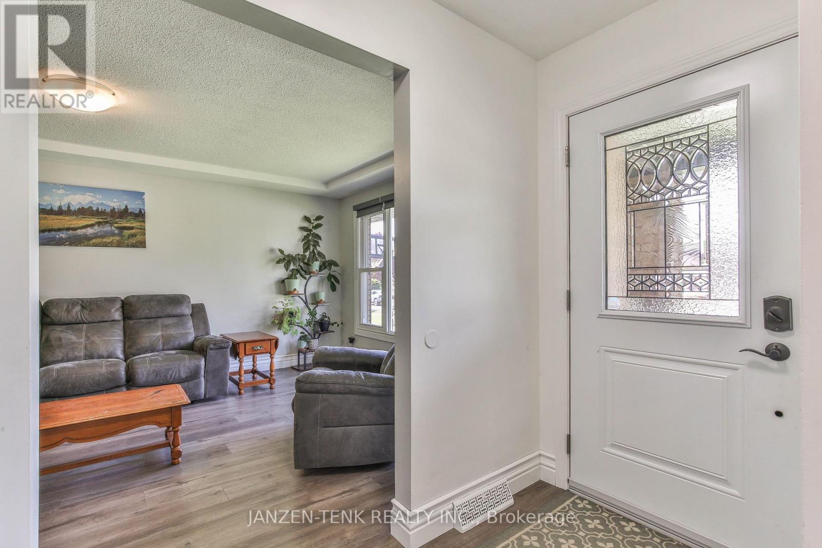 61 ALLEN STREET - 3
