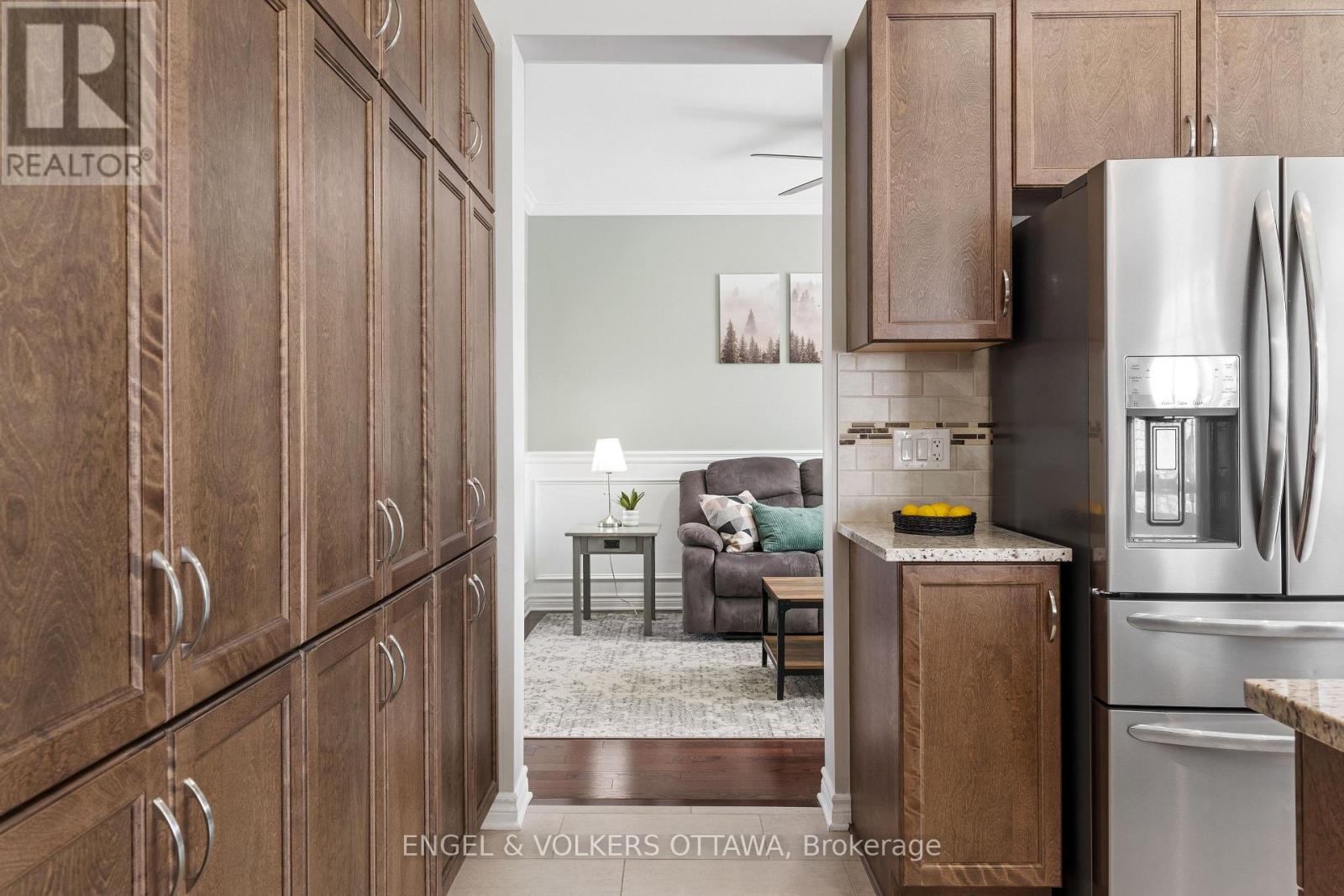 56 SETTLEMENT LANE - 13