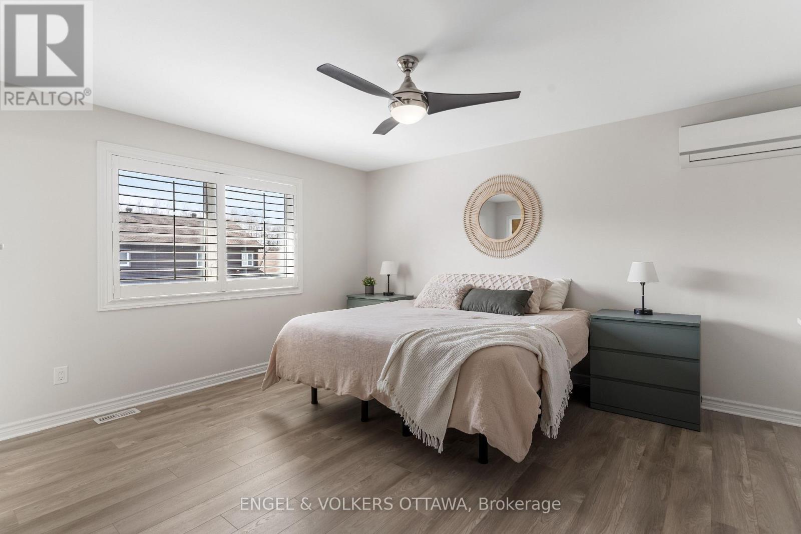 56 SETTLEMENT LANE - 24