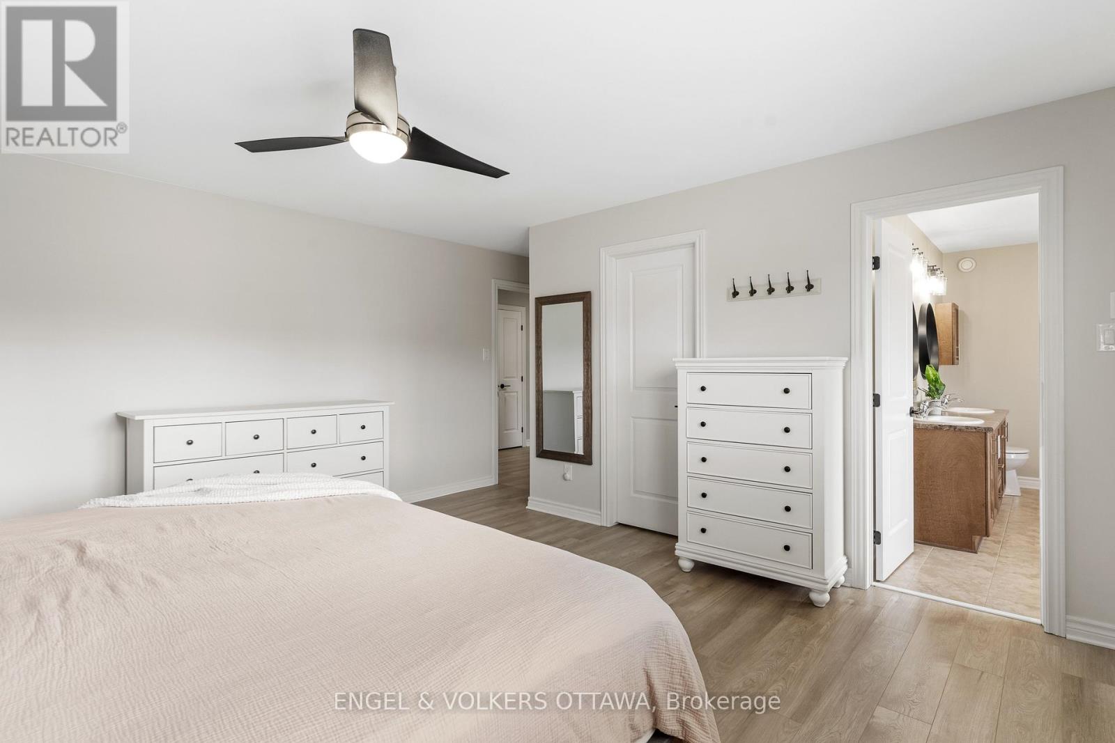 56 SETTLEMENT LANE - 26