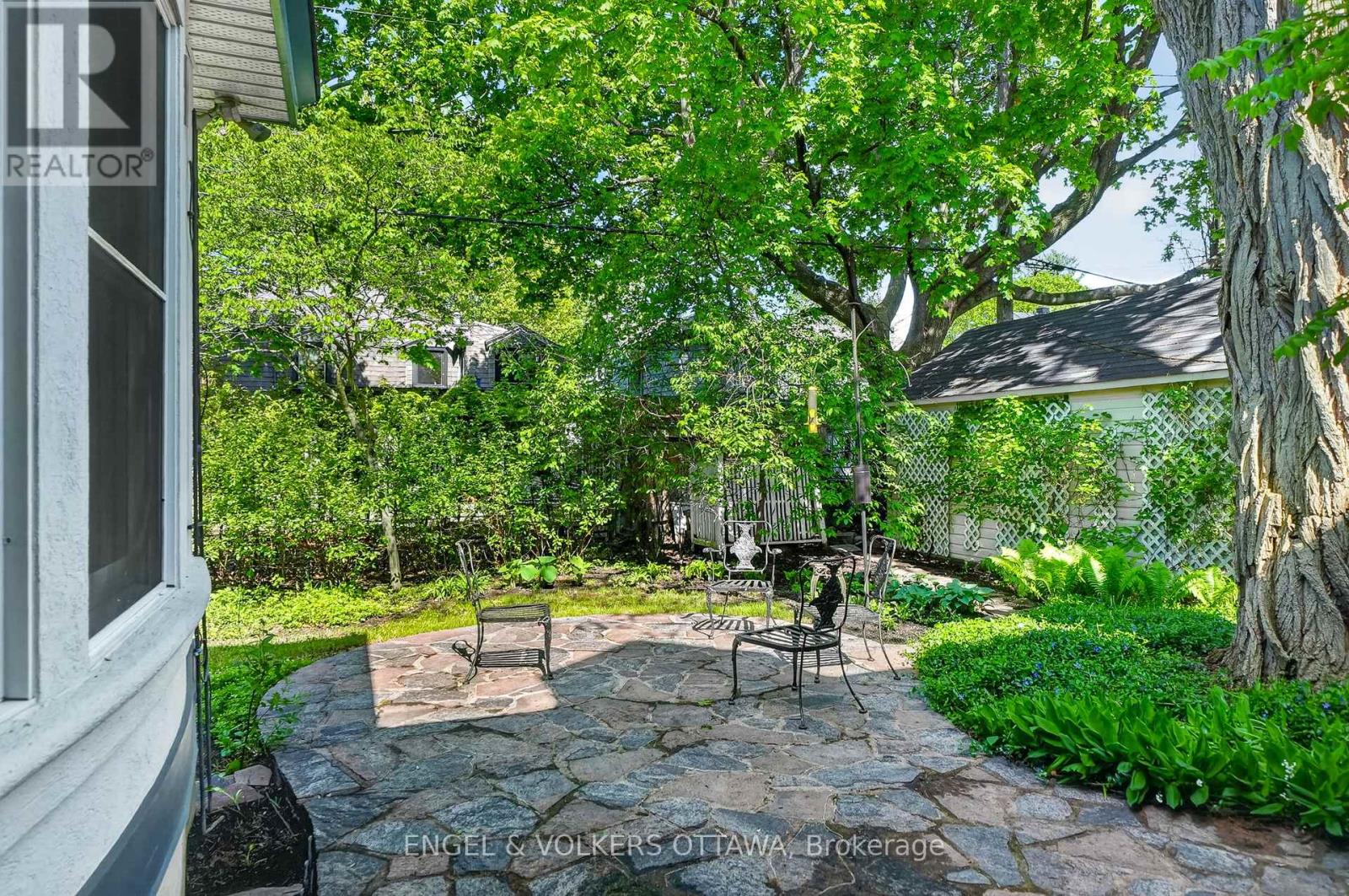 503 PICCADILLY AVENUE - 38