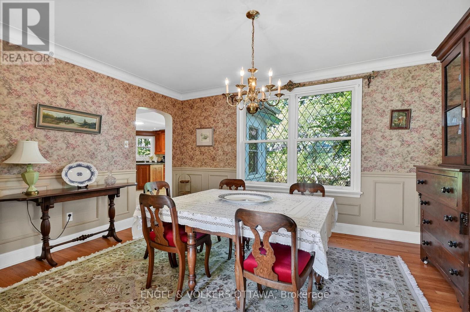 503 PICCADILLY AVENUE - 6