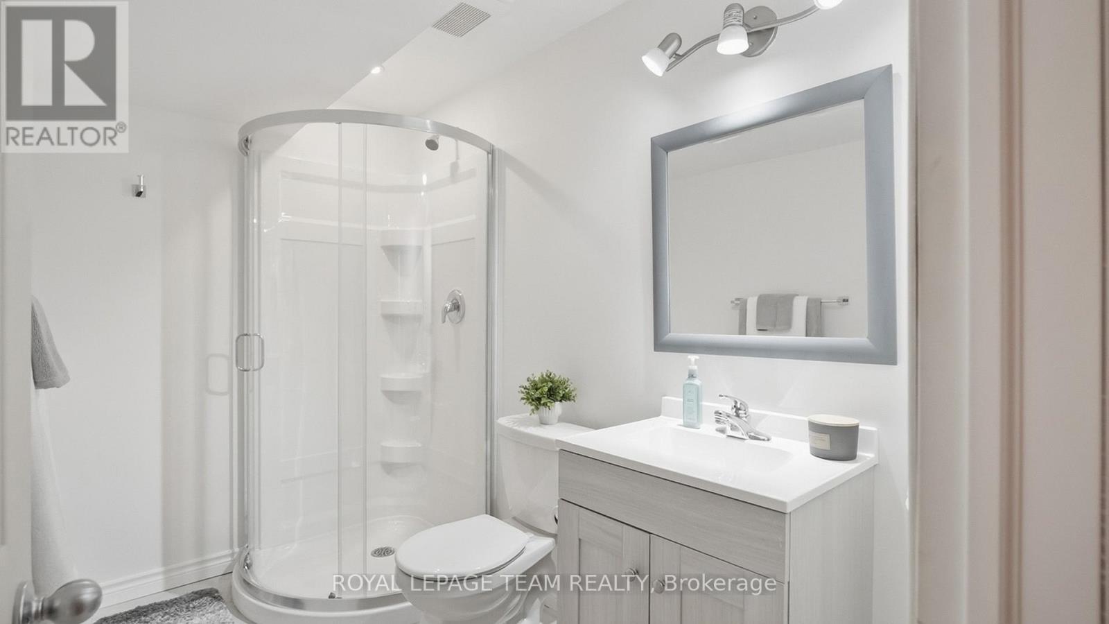 110 WEST RIDGE DRIVE - 43