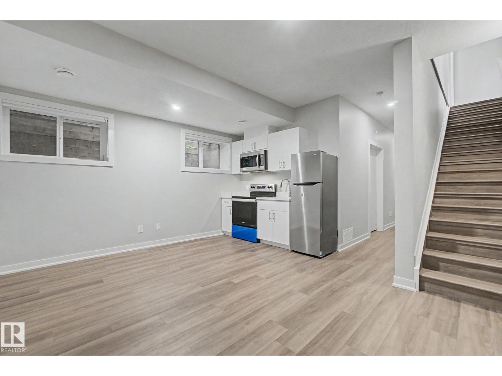 11430 75 AV NW - 45