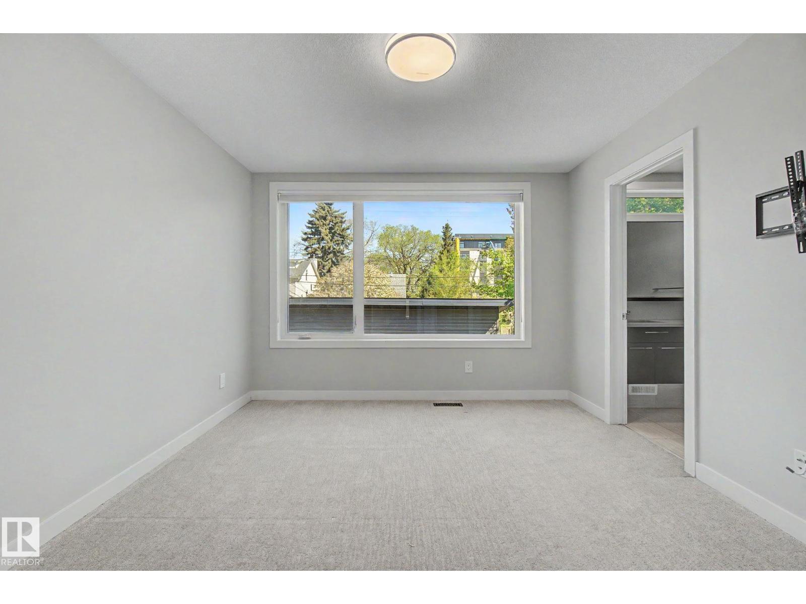 11430 75 AV NW - 23