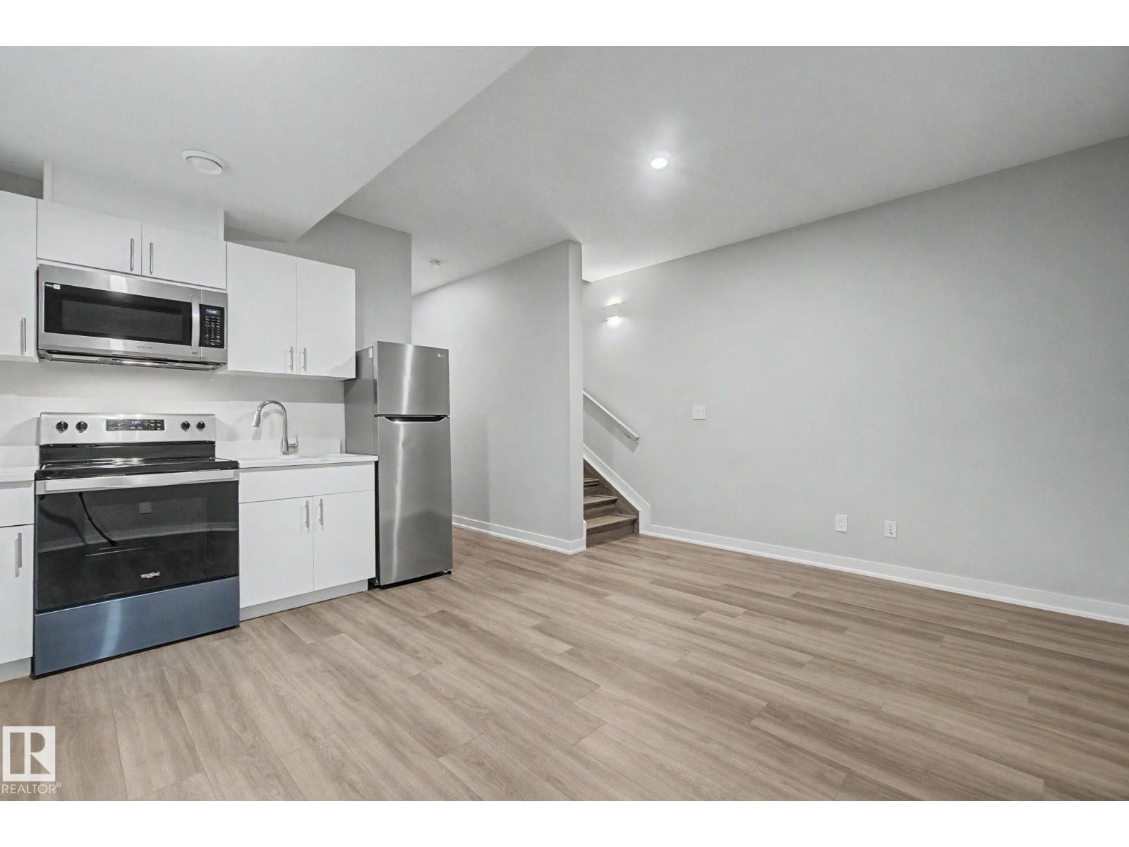 11430 75 AV NW - 46