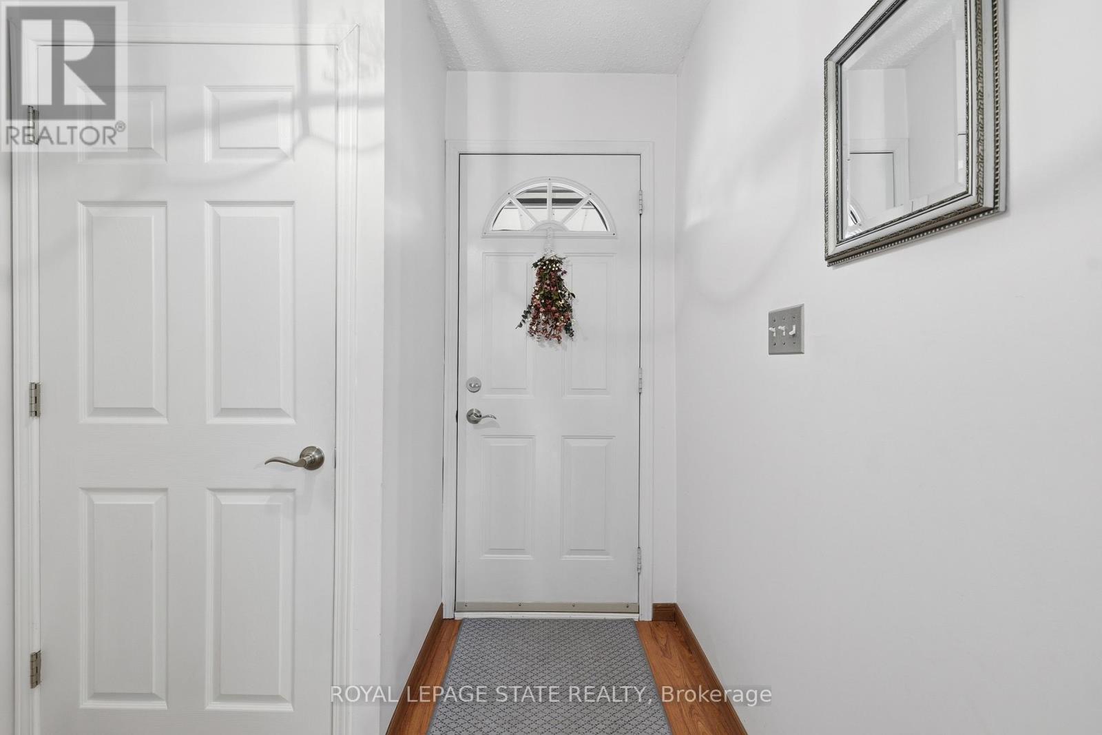 #21 299 LIMERIDGE ROAD W - 6