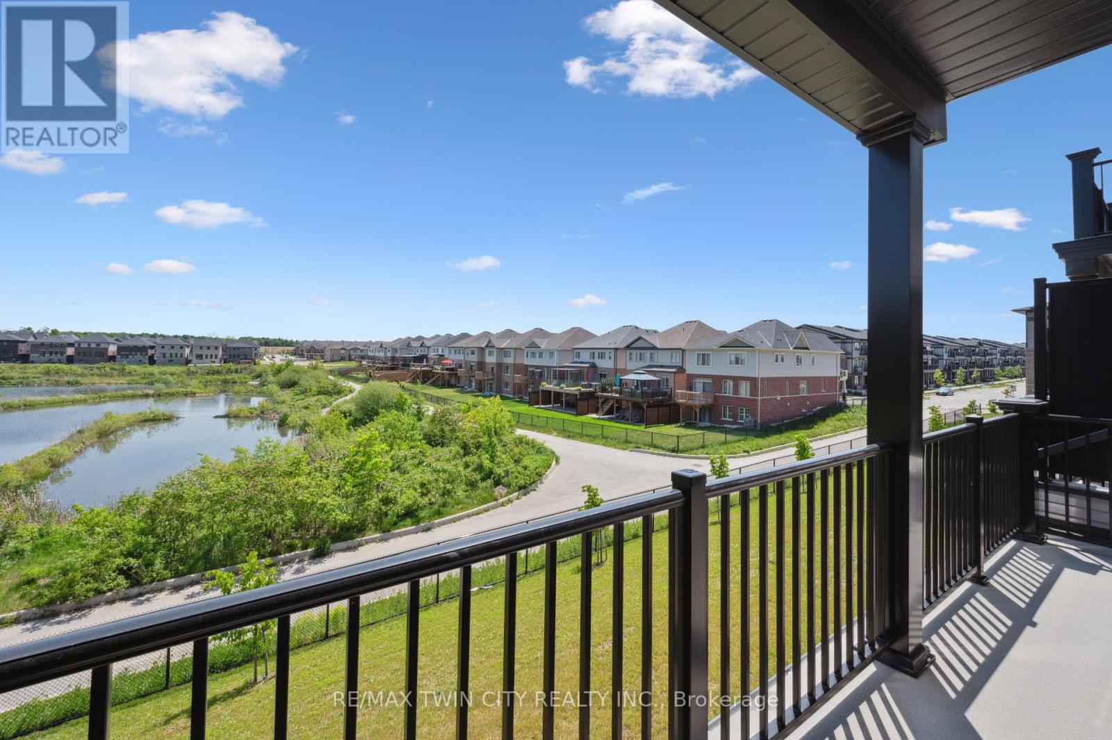 22 LOMOND LANE - 14