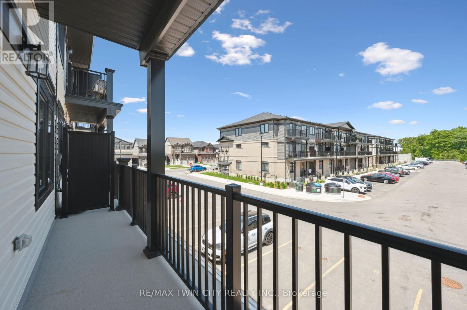22 LOMOND LANE - 25