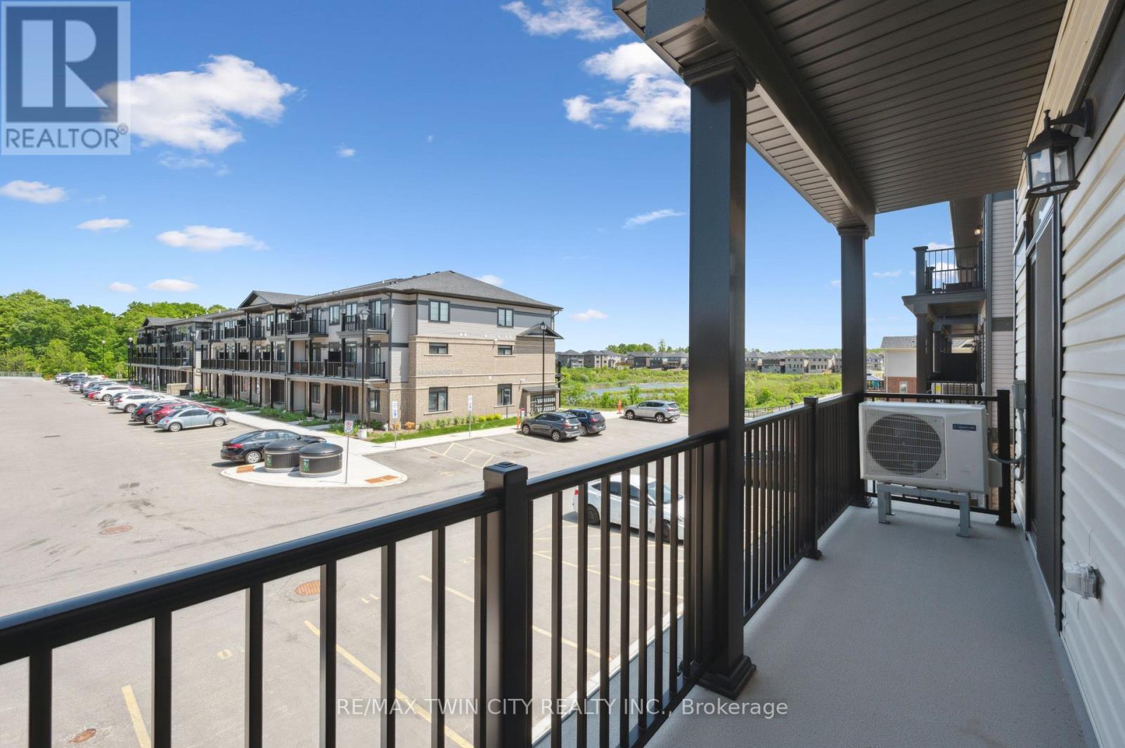 22 LOMOND LANE - 27