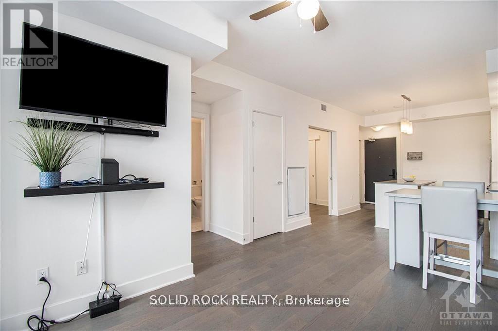 #213 255 BAY STREET - 6