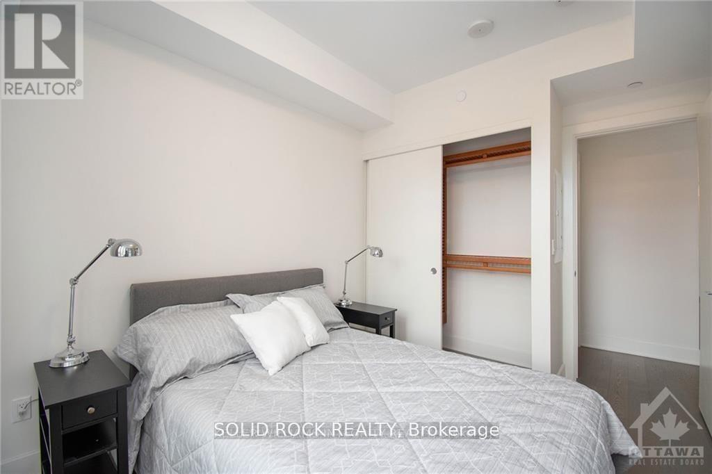 #213 255 BAY STREET - 11