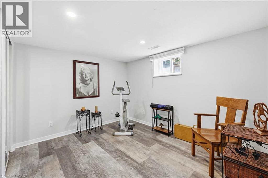 8 DELREX Boulevard - 28
