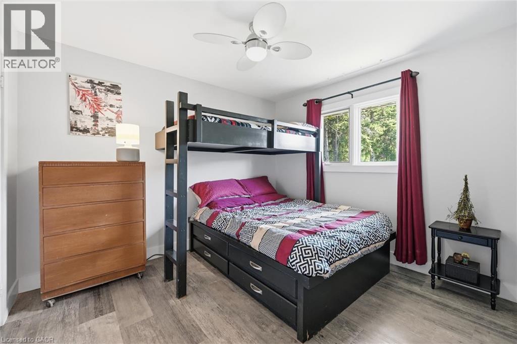 8 DELREX Boulevard - 21