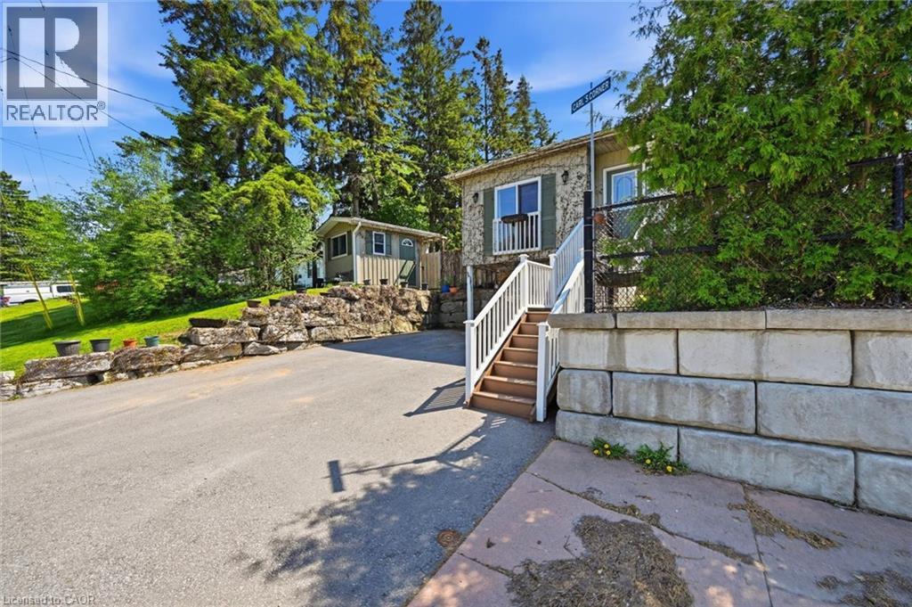 8 DELREX Boulevard - Image 3