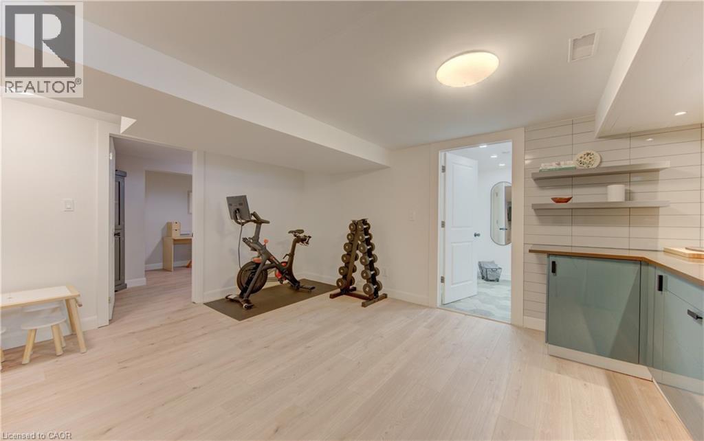 527 FALLINGBROOK Drive - 34