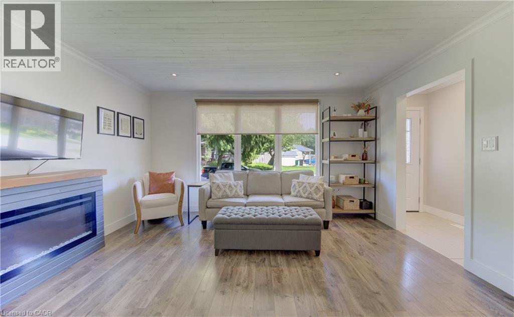 527 FALLINGBROOK Drive - 8