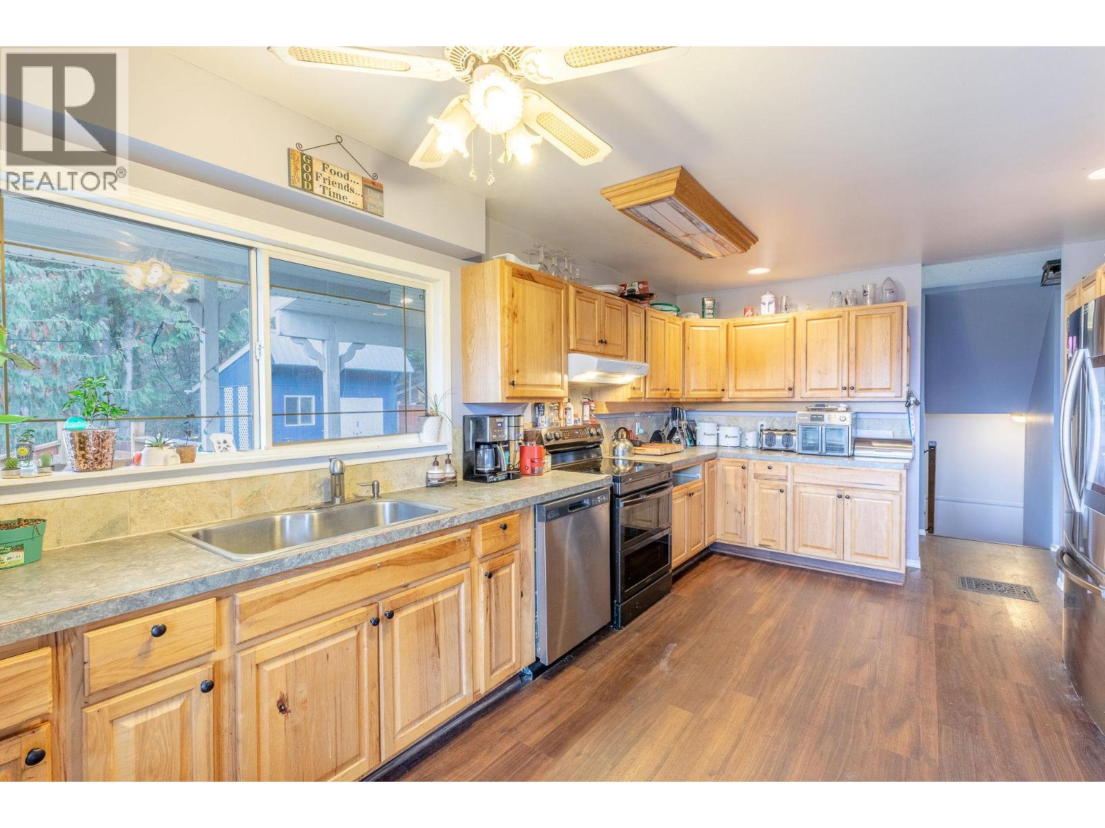 1621 EVANS Road - 7