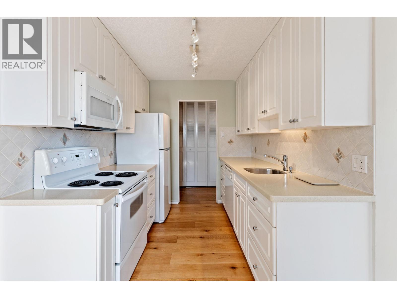 1706 4160 SARDIS STREET, Burnaby