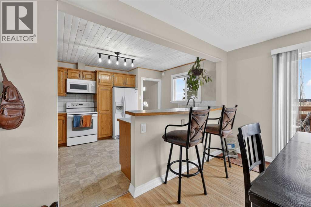 211 1 Avenue SE - 11
