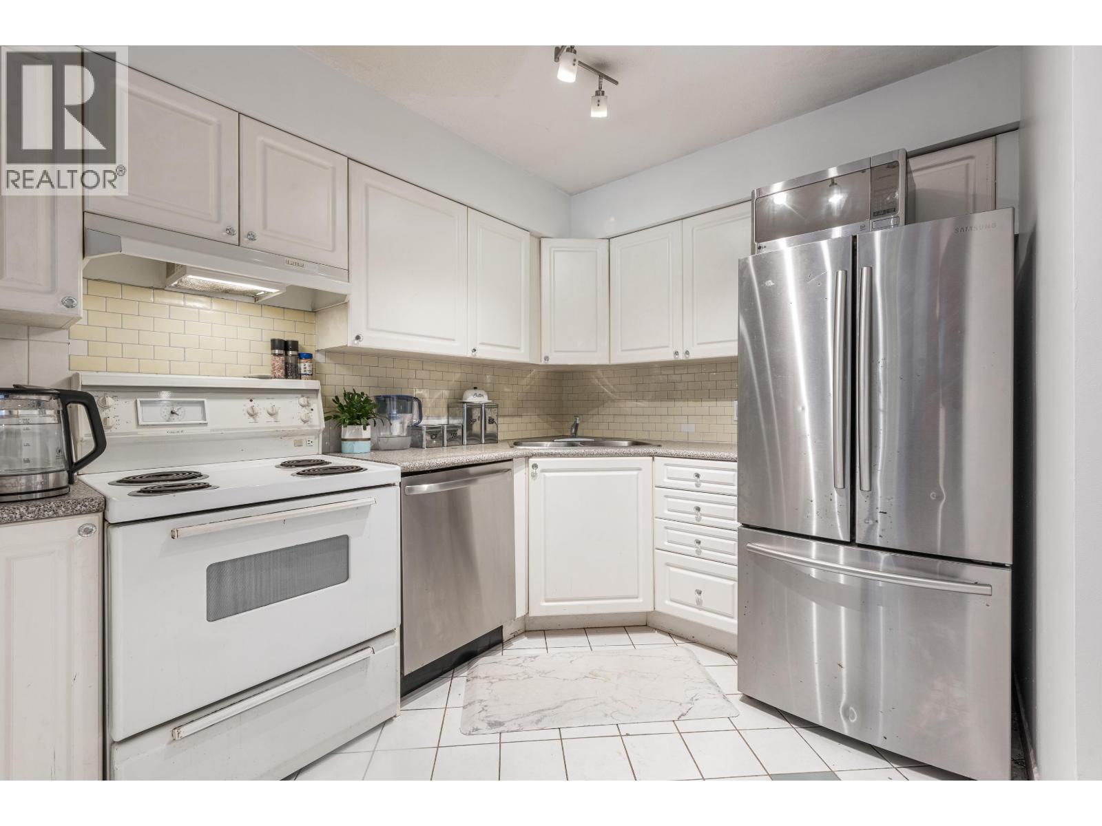 104 3755 ALBERT STREET, Burnaby