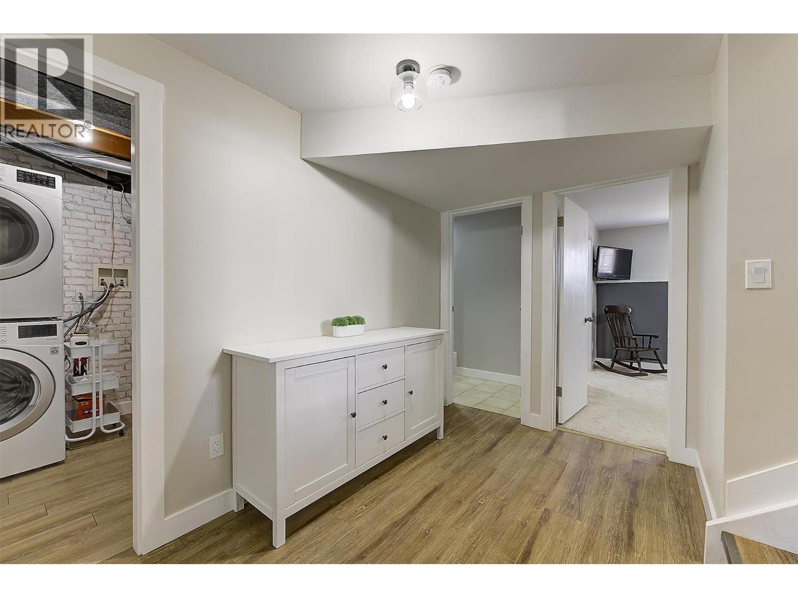 230 Kneller Road - 25