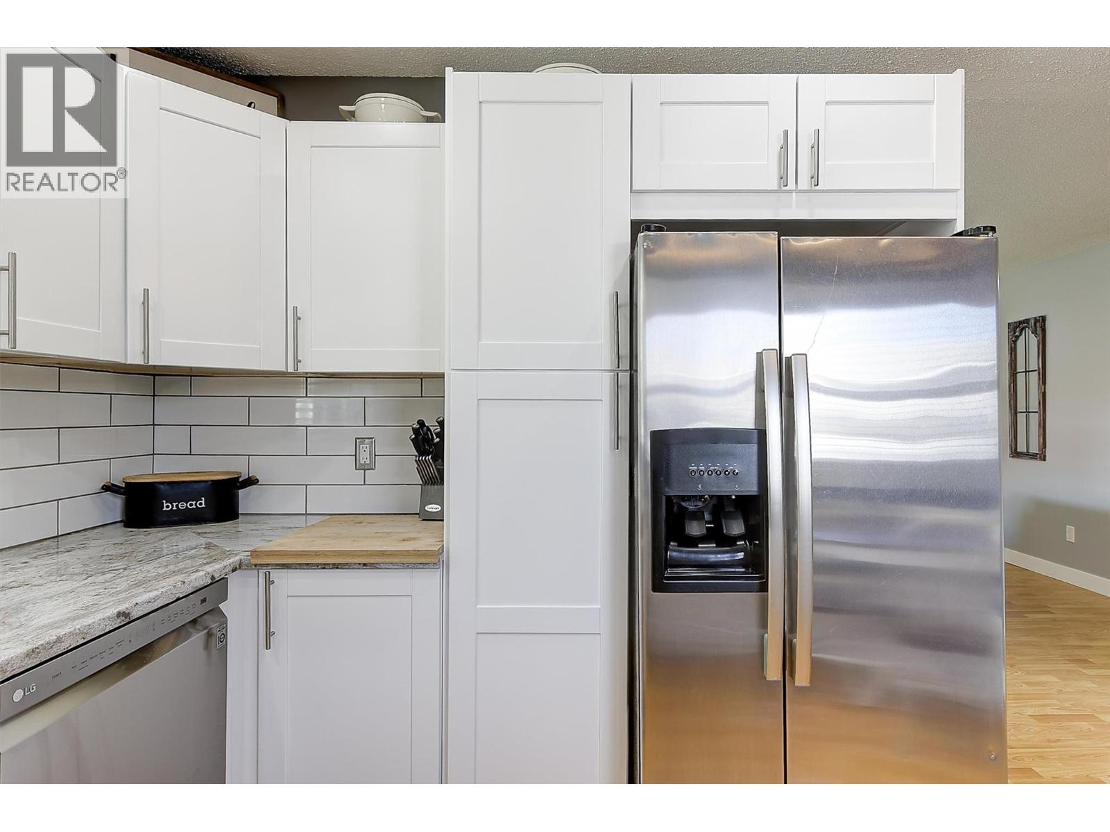 230 Kneller Road - 8