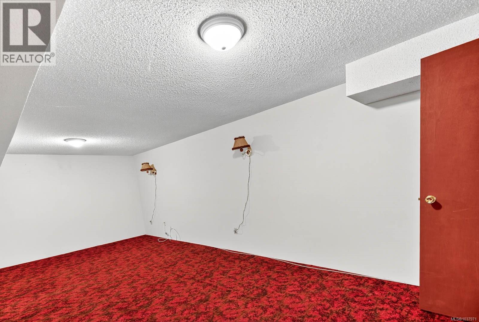 4664 Angus St - 40