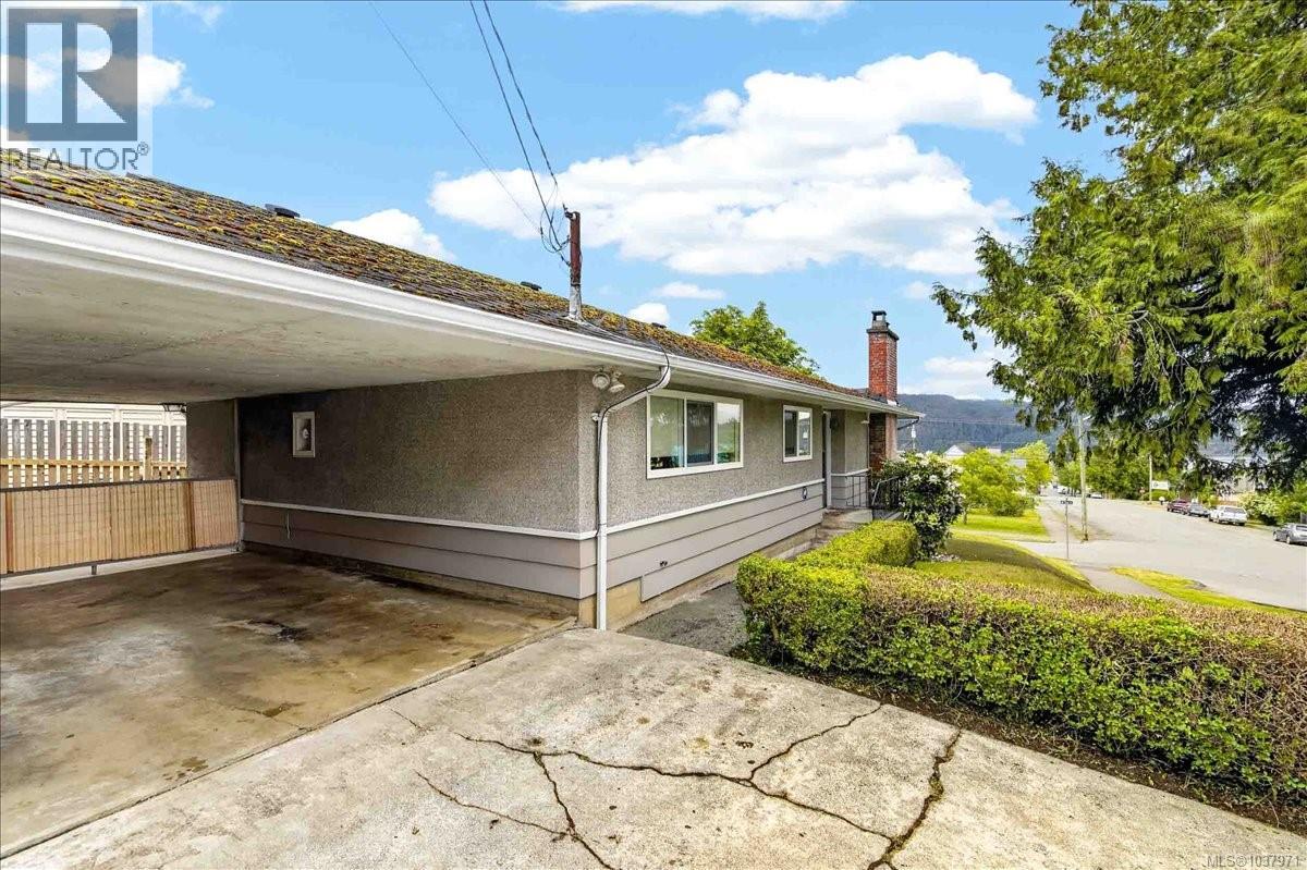 4664 Angus St - 58