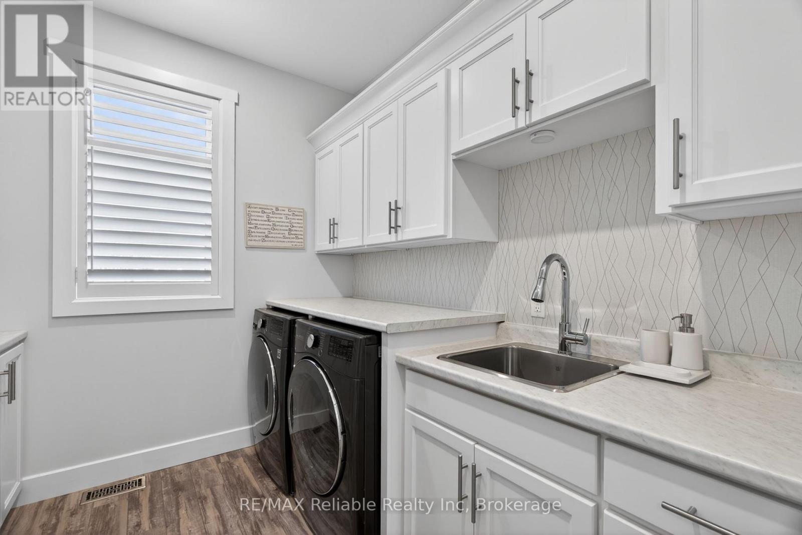 8 FAWN CREEK LANE - 20