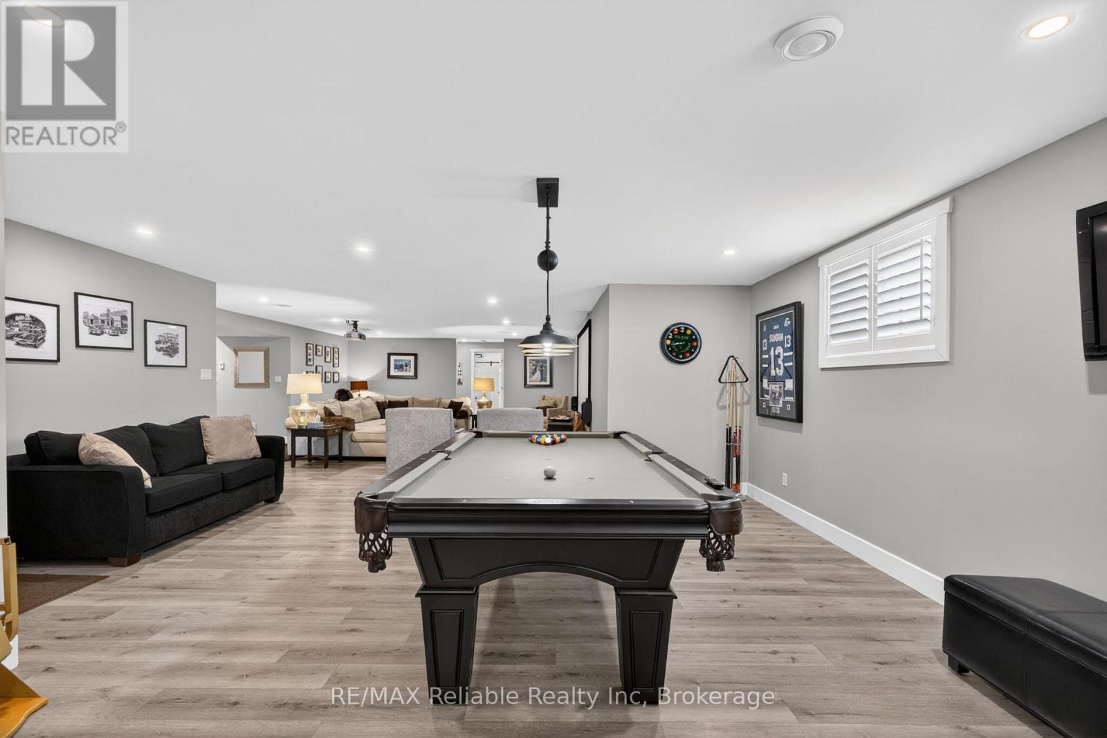 8 FAWN CREEK LANE - 25