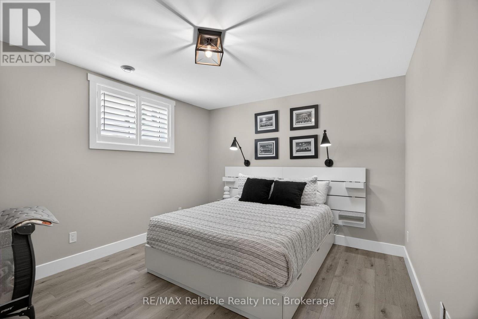 8 FAWN CREEK LANE - 28
