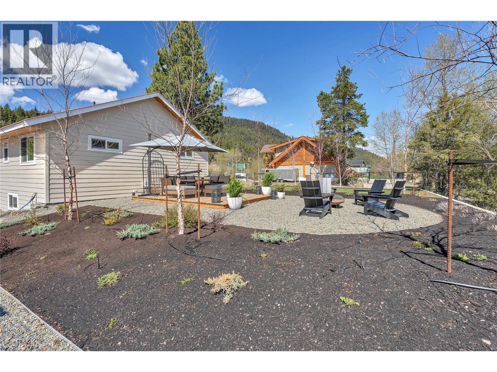2657 Nicola Avenue - 5