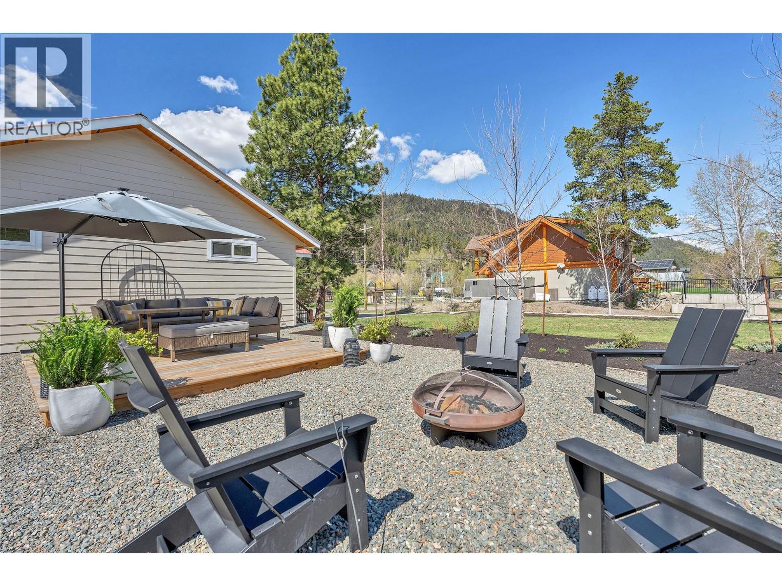2657 Nicola Avenue - 44