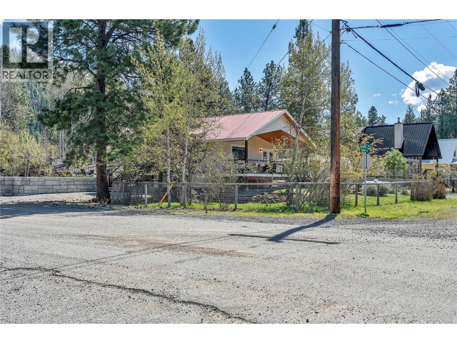 2657 Nicola Avenue - 49
