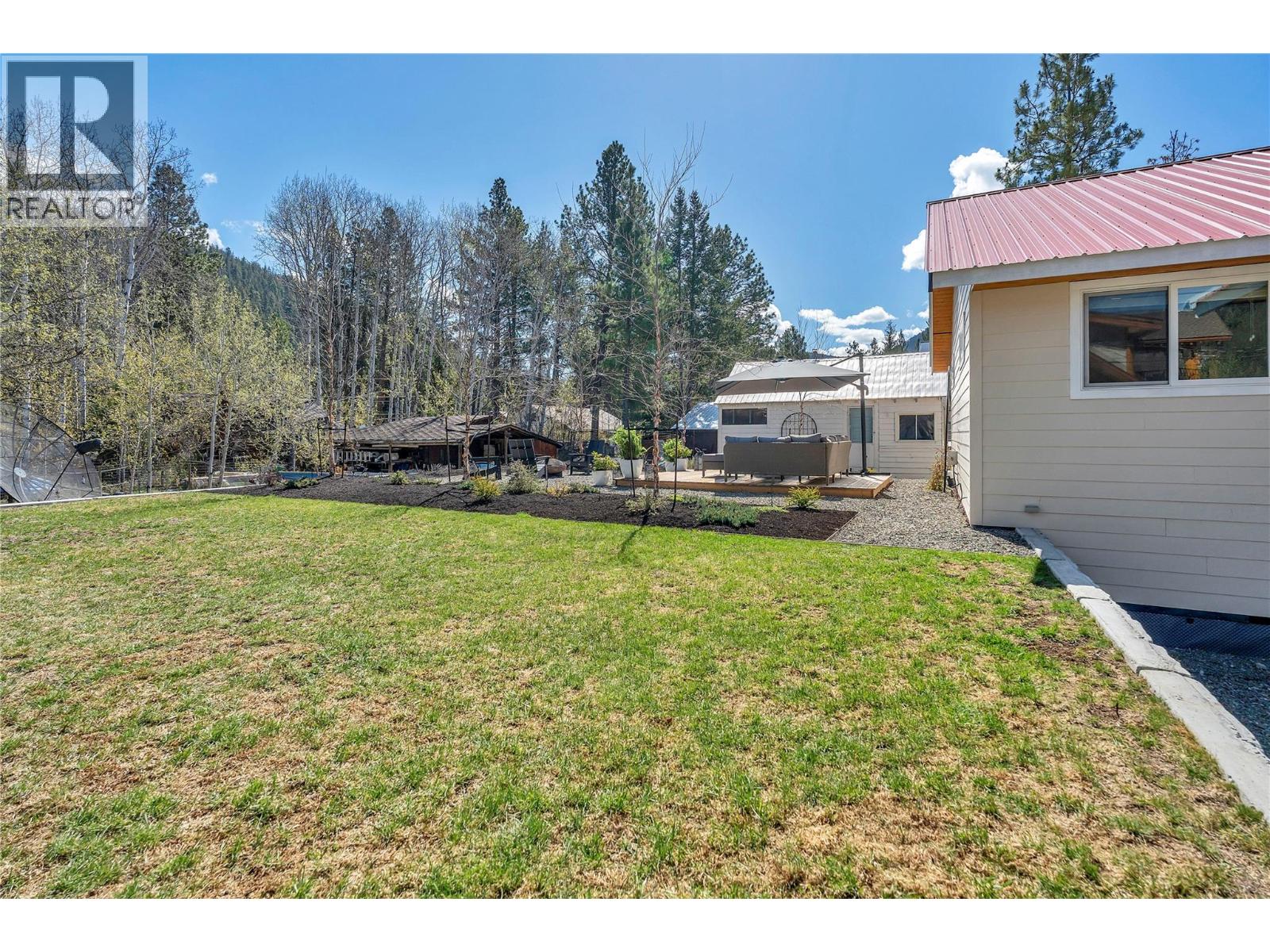 2657 Nicola Avenue - 46