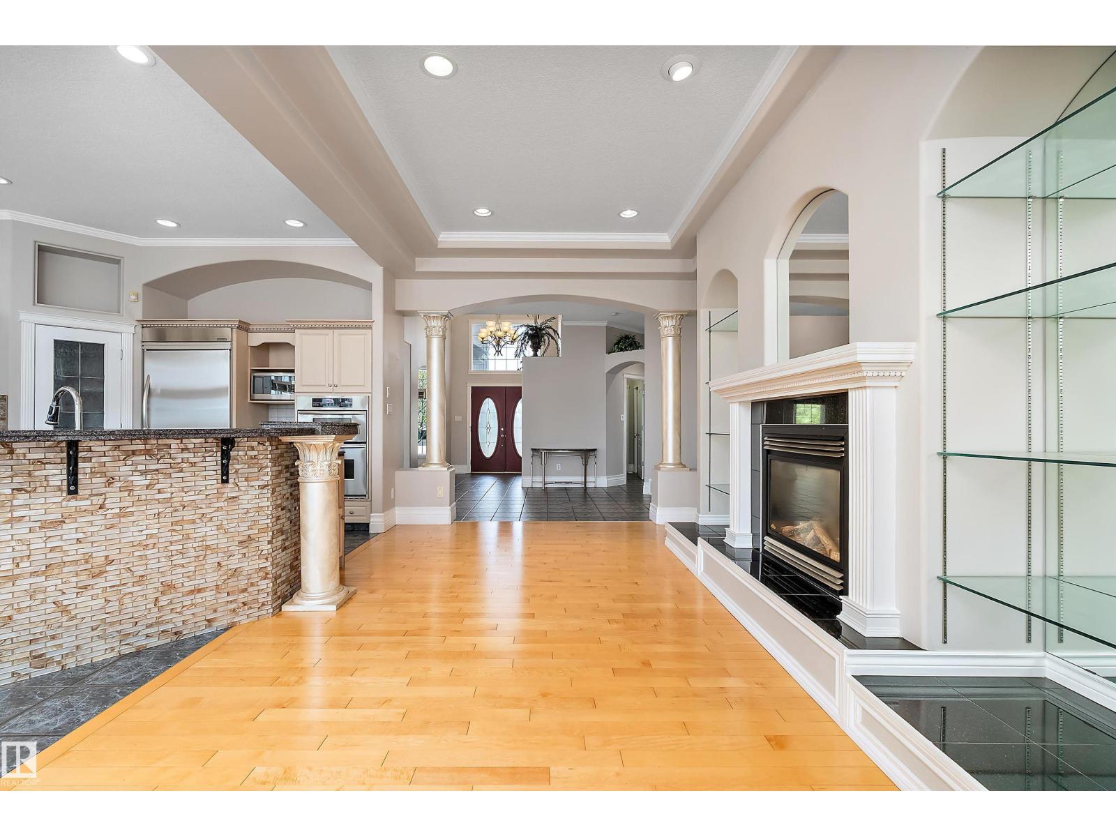 16103 89 ST NW - 17