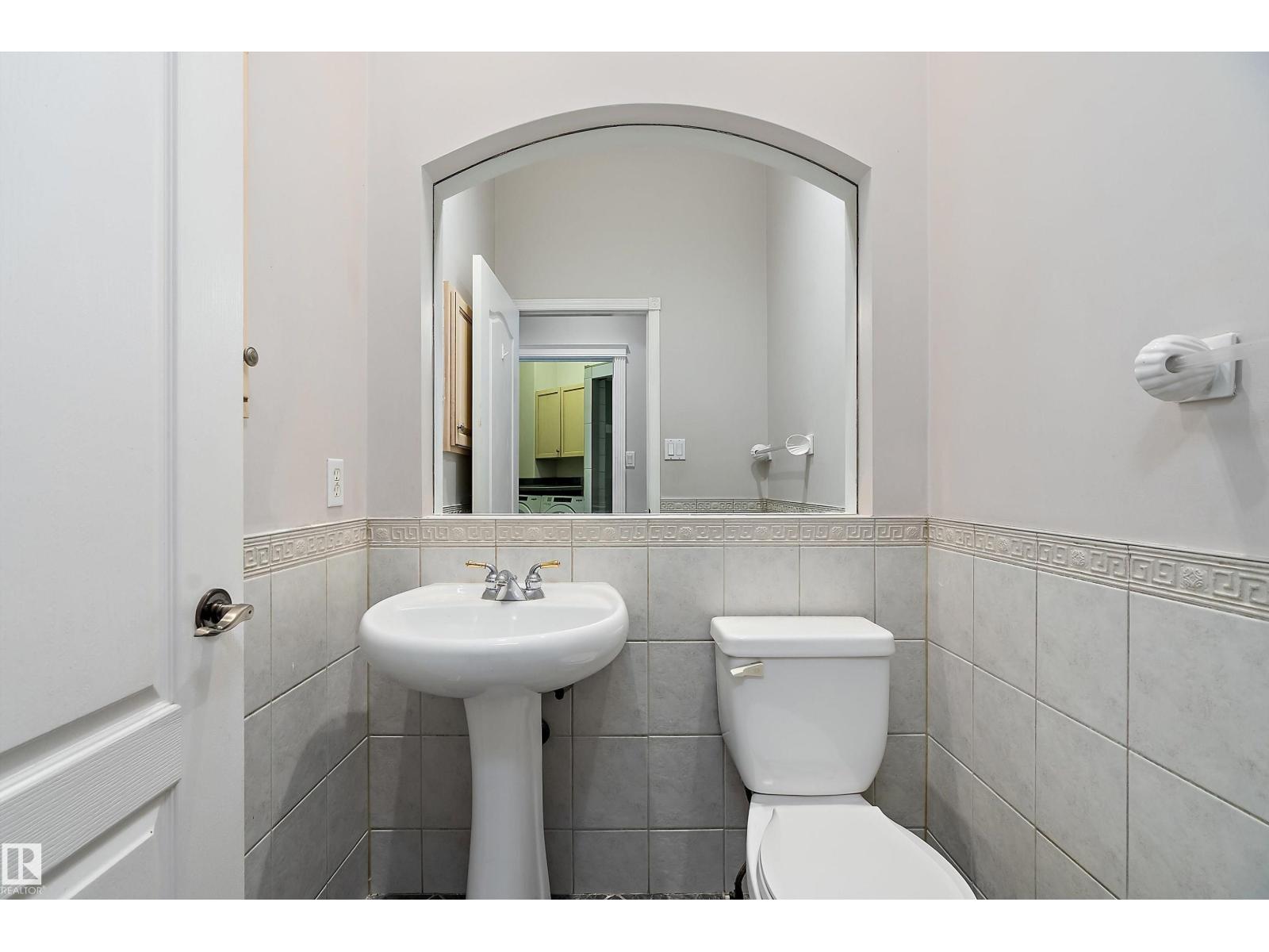 16103 89 ST NW - 35
