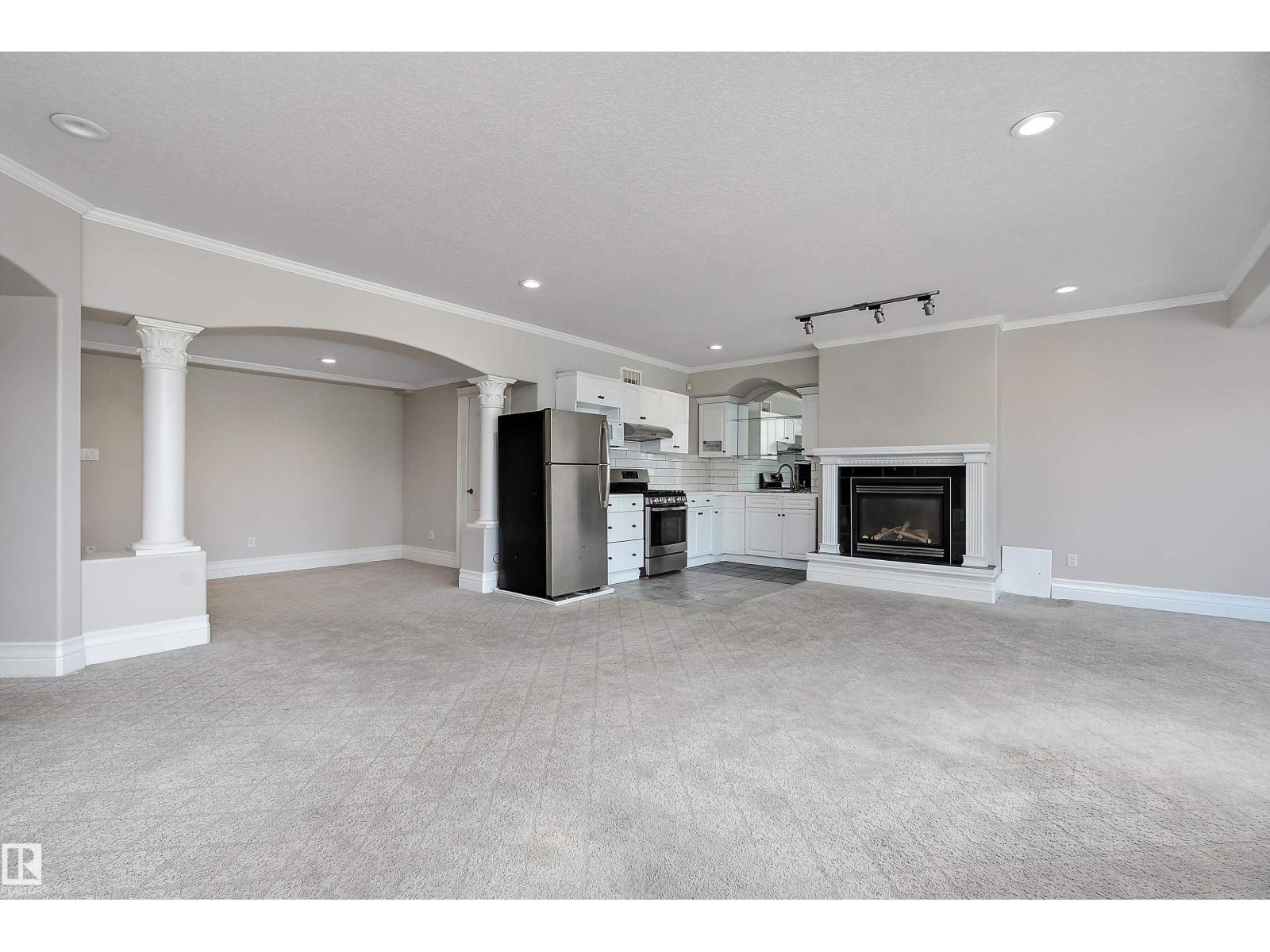 16103 89 ST NW - 49