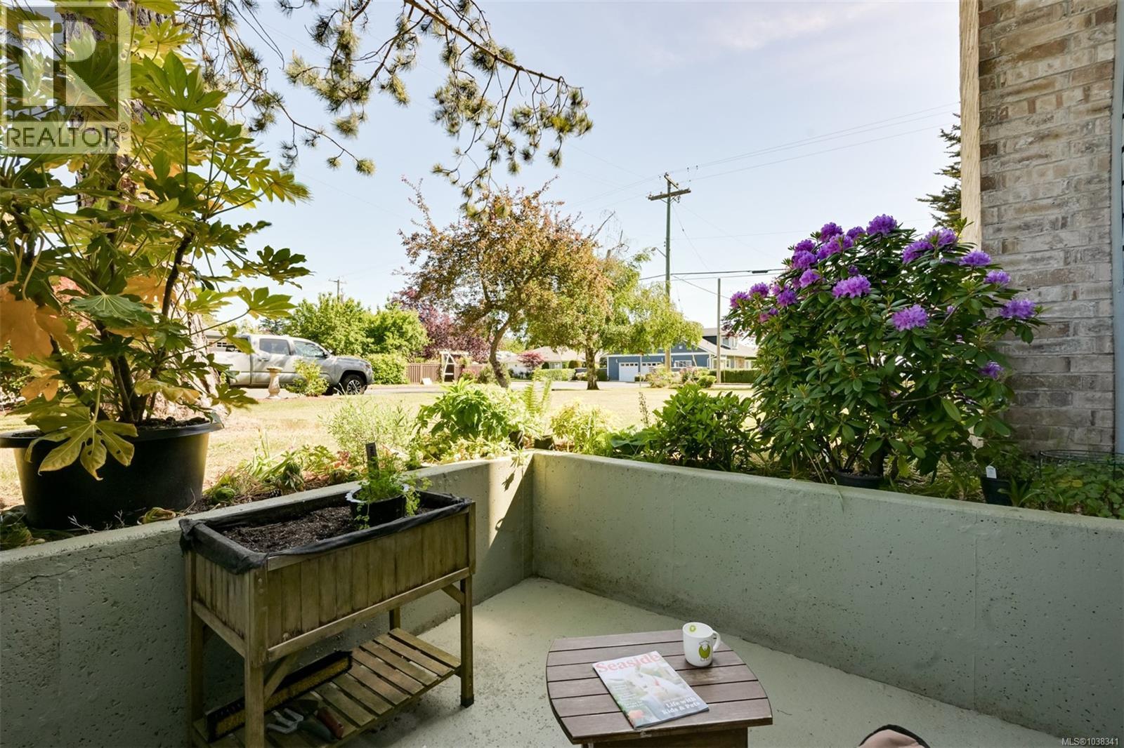 #101 10160 Third St - 31
