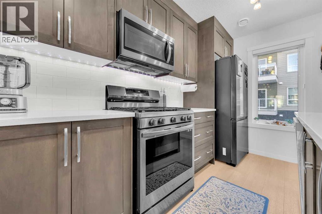 #304 474 Seton Circle SE - 16